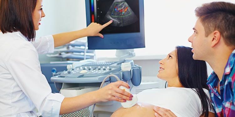 Die Nackenfaltenmessung beim Ersttrimester-Screening vom Baby