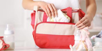 Must-Haves für die Wickeltasche: Diese Sachen gehören rein