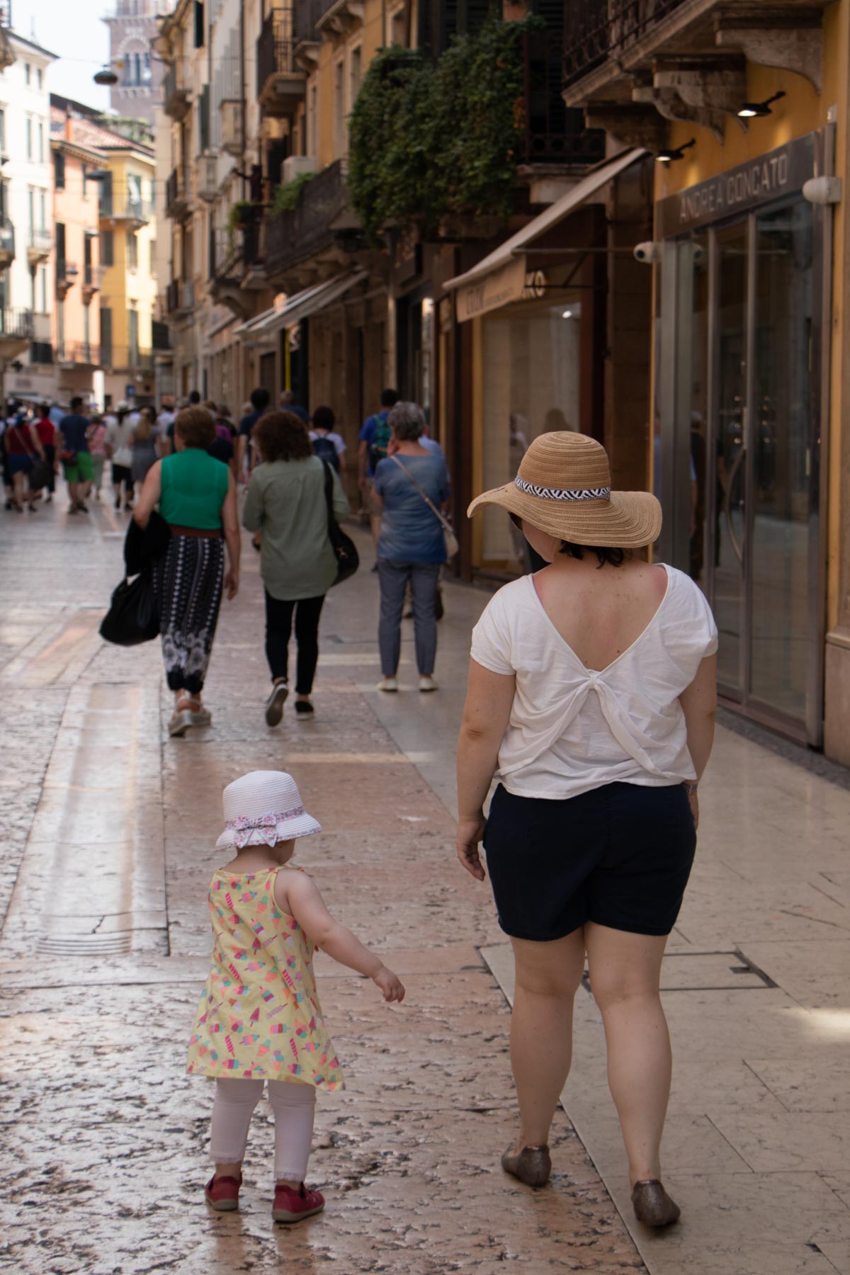 Sandra und Emma in Verona