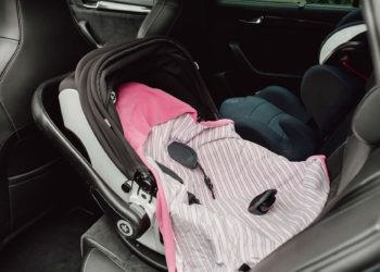 Einschlagdecke für die Babyschale: Nötig oder unsinnig?
