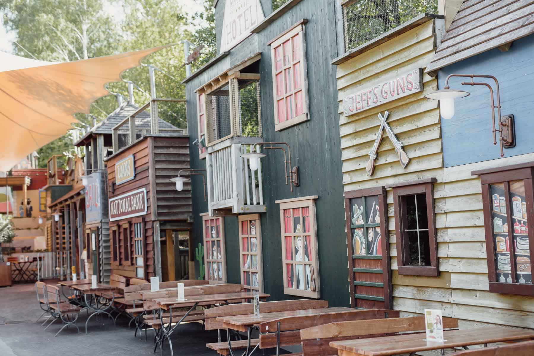 IKUNA Bistro im Western Stil