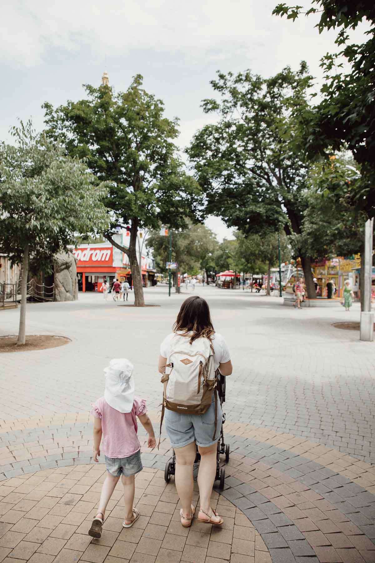 Sandra mit Kinder im Wiener Prater